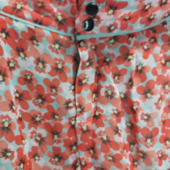 H.M Flower Shorts S:2 - Picture 5 of 9